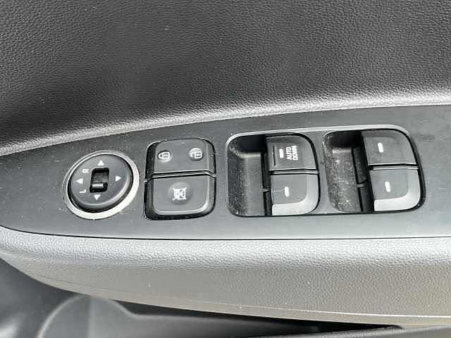 Hyundai i10 1.2 SE 5dr Auto