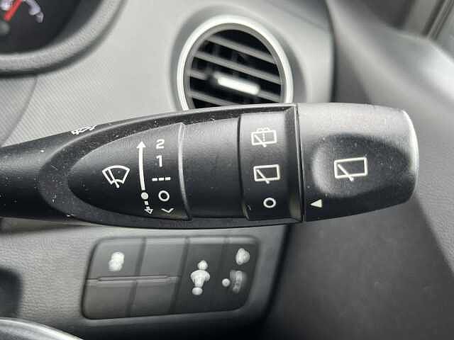 Hyundai i10 1.2 SE 5dr Auto