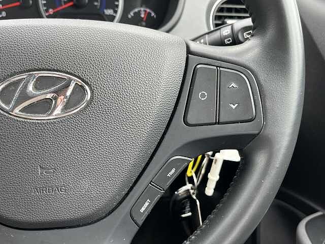 Hyundai i10 1.2 SE 5dr Auto