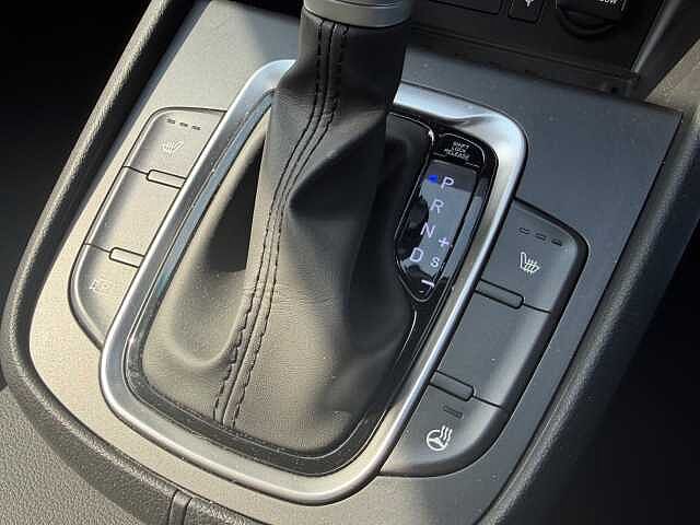 Hyundai KONA 1.6 GDi Hybrid Premium 5dr DCT