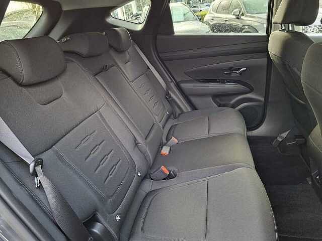 Hyundai TUCSON 1.6T Advance 5dr