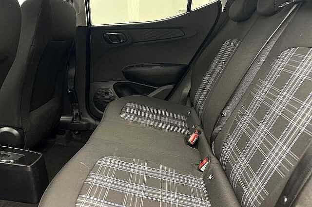 Hyundai i10 1.0 [63] Premium 5dr Auto [Nav]