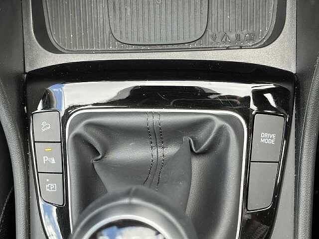 Hyundai TUCSON 1.6T Premium 5dr