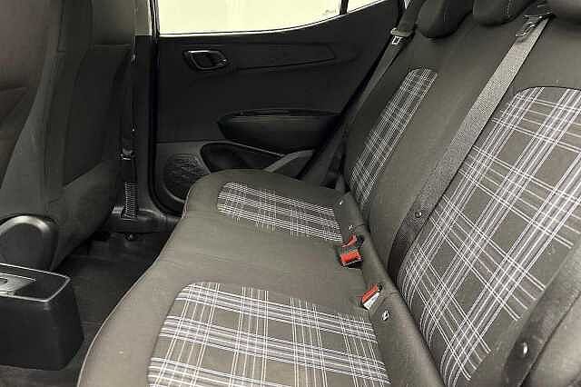 Hyundai i10 1.2 [79] Premium 5dr Auto [Nav]