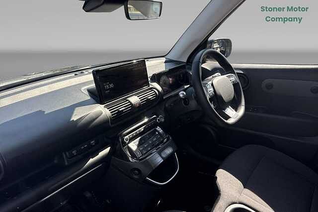 Hyundai INSTER 85kW 01 49kWh 5dr Auto Black