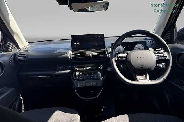 Hyundai INSTER 85kW 01 49kWh 5dr Auto Black