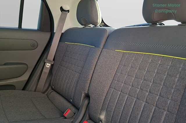 Hyundai INSTER 85kW Cross 49kWh 5dr Auto Black