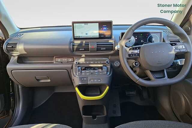 Hyundai INSTER 85kW Cross 49kWh 5dr Auto Black