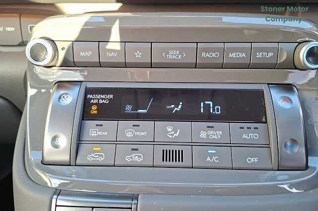 Hyundai INSTER 85kW Cross 49kWh 5dr Auto Black