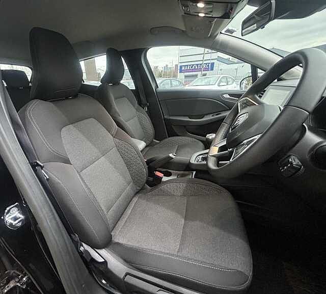 Renault Clio 1.0 TCe Evolution Euro 6 (s/s) 5dr