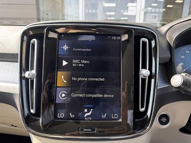 Volvo XC40 1.5 T3 Momentum Pro Auto Euro 6 (s/s) 5dr