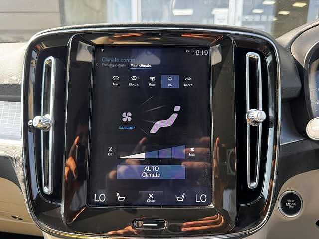 Volvo XC40 1.5 T3 Momentum Pro Auto Euro 6 (s/s) 5dr