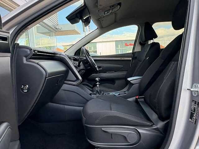 Hyundai TUCSON 1.6 T-GDi Premium Euro 6 (s/s) 5dr Silver