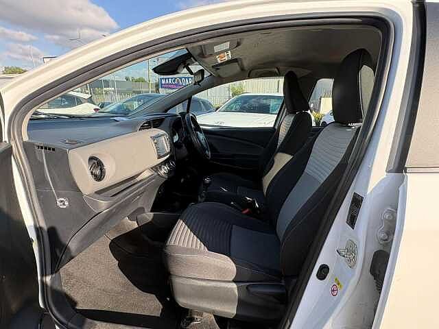 Toyota Yaris 1.5 VVT-i Icon Tech Euro 6 5dr