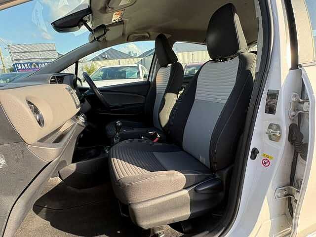 Toyota Yaris 1.5 VVT-i Icon Tech Euro 6 5dr