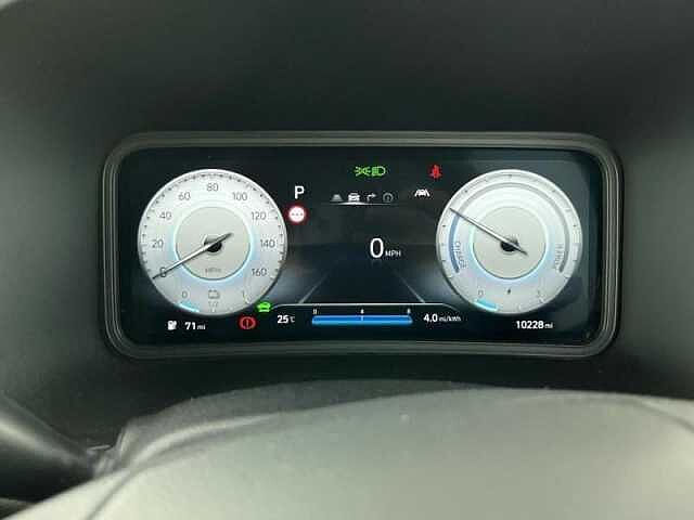 Hyundai KONA 64kWh Premium Auto 5dr (10.5kW Charger)