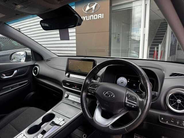Hyundai KONA 39kWh Premium Auto 5dr (10.5kW Charger) Grey