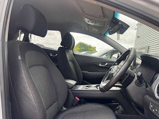 Hyundai KONA 39kWh Premium Auto 5dr (10.5kW Charger) Grey