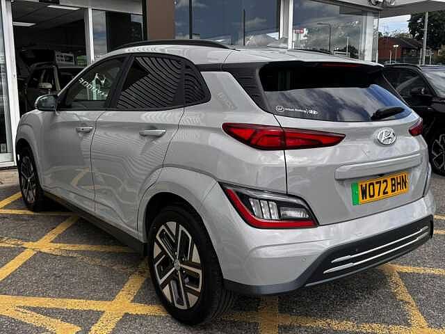 Hyundai KONA 39kWh Premium Auto 5dr (10.5kW Charger) Grey