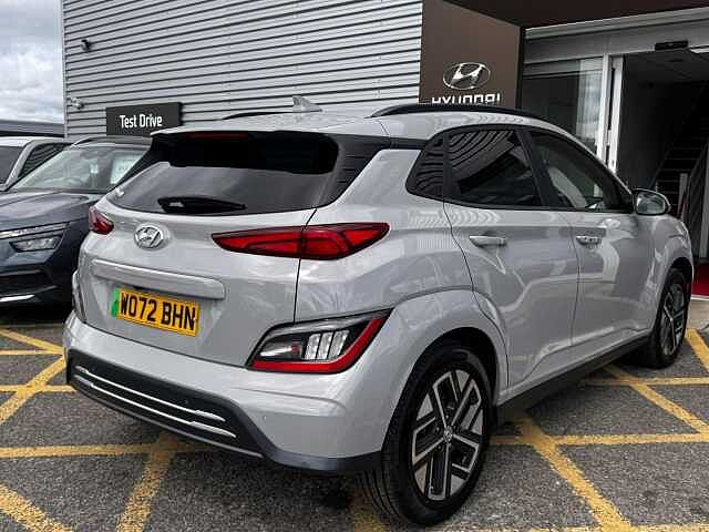 Hyundai KONA 39kWh Premium Auto 5dr (10.5kW Charger) Grey