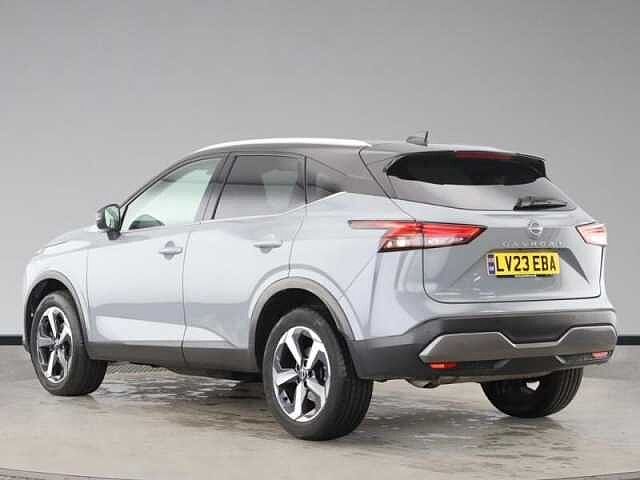 Nissan Qashqai 1.3 DIG-T MHEV N-Connecta XTRON Euro 6 (s/s) 5dr