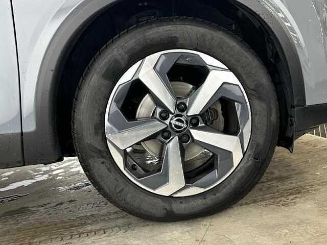 Nissan Qashqai 1.3 DIG-T MHEV N-Connecta XTRON Euro 6 (s/s) 5dr