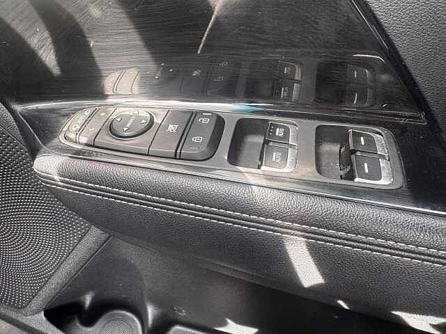 Kia Niro 1.6 GDi 3 DCT Euro 6 (s/s) 5dr