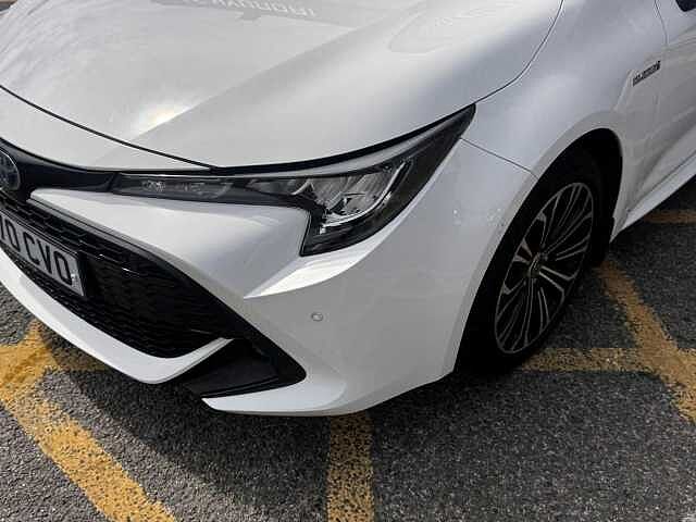 Toyota Corolla 1.8 VVT-h Design CVT Euro 6 (s/s) 5dr