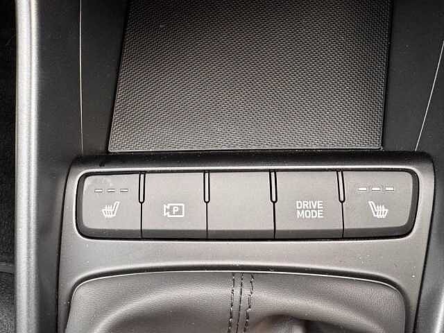 Hyundai I20 1.0 T-GDi Black Line Hatchback 5dr Petrol Manual Euro 6 (s/s) (90 ps) Blue