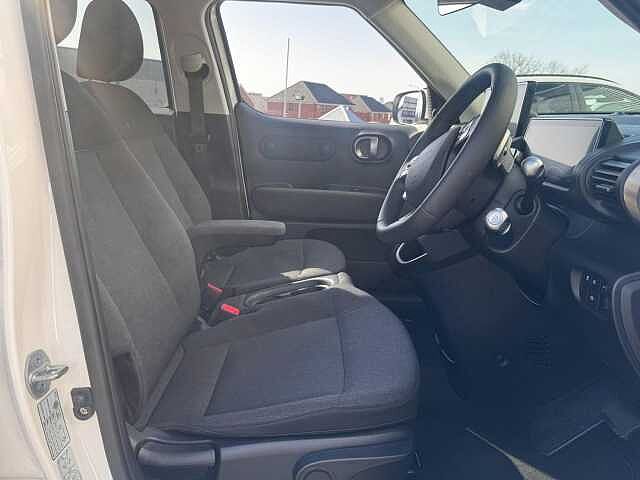 Hyundai INSTER Long Range 49kWh 02 Auto 5dr