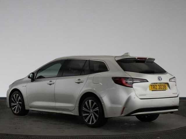 Toyota Corolla 1.8 VVT-h Design Touring Sports CVT Euro 6 (s/s) 5dr