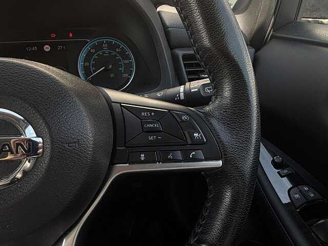 Nissan Leaf 40kWh 10 Auto 5dr