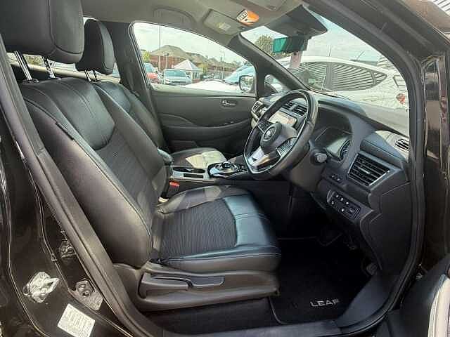 Nissan Leaf 40kWh 10 Auto 5dr