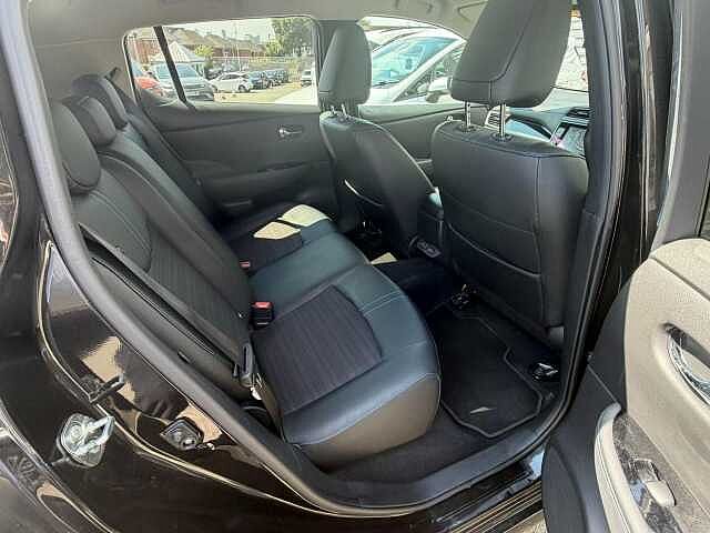 Nissan Leaf 40kWh 10 Auto 5dr