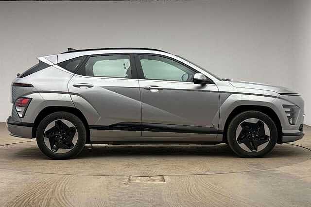 Hyundai KONA 65.4kWh Advance Auto 5dr Silver