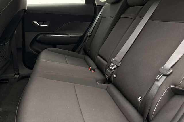 Hyundai KONA 65.4kWh Advance Auto 5dr Silver