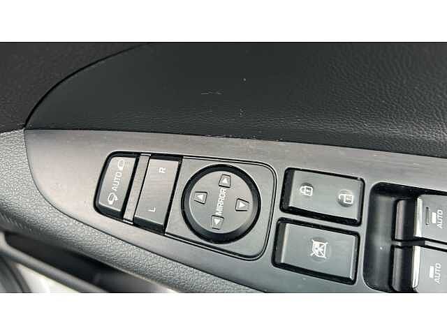 Hyundai TUCSON TUCSON 1.6 CRDi 48V MHD 136 N Line 5dr 2WD DCT White