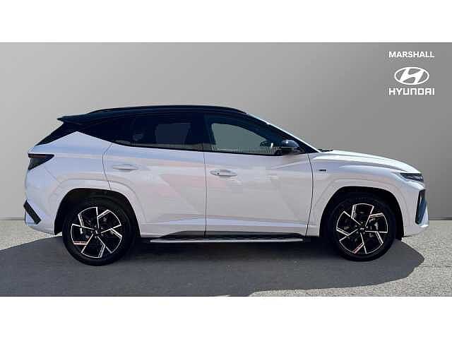 Hyundai TUCSON Tucson 1.6T Hybrid 215ps N Line AU Serenity White