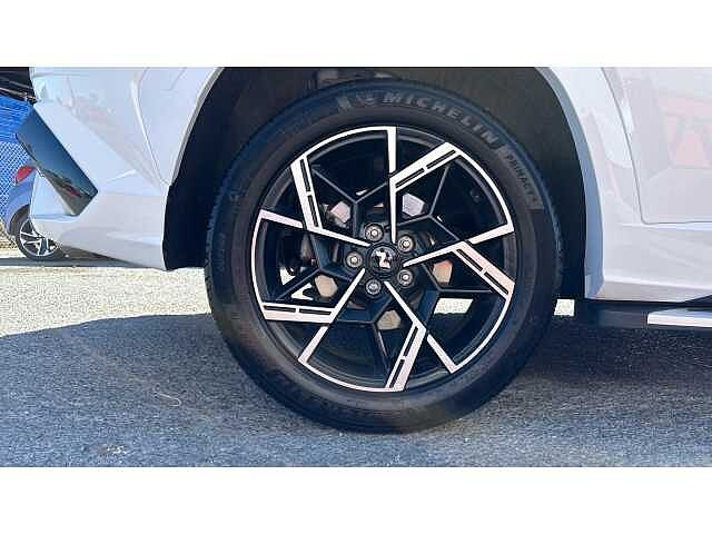 Hyundai TUCSON Tucson 1.6T Hybrid 215ps N Line AU Serenity White