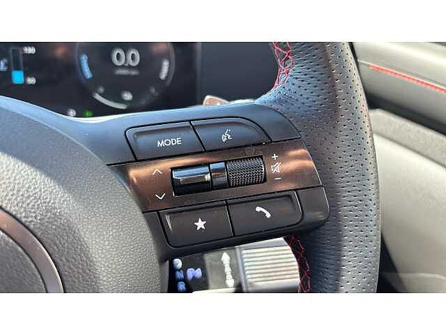 Hyundai TUCSON Tucson 1.6T Hybrid 215ps N Line AU Serenity White