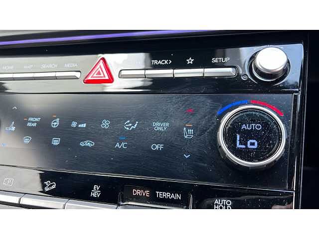 Hyundai SANTA FE SANTA FE 1.6 TGDi Plug-in Hybrid Calligraphy 5dr 4WD Auto GREY