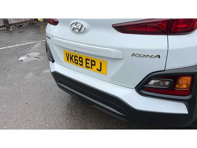 Hyundai KONA KONA 1.0T GDi Play Edition 5dr WHITE