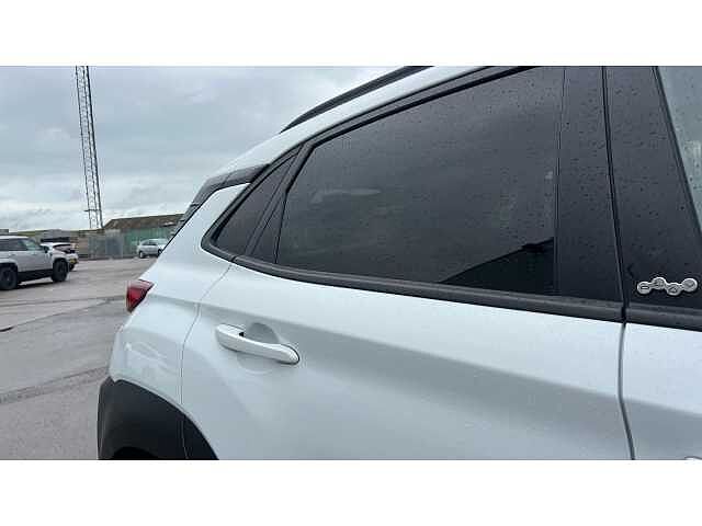 Hyundai KONA KONA 1.0T GDi Play Edition 5dr WHITE