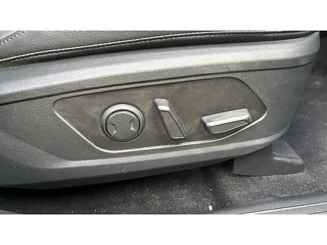 Hyundai TUCSON TUCSON 1.6T Plug-in Hybrid Premium 5dr Auto Black