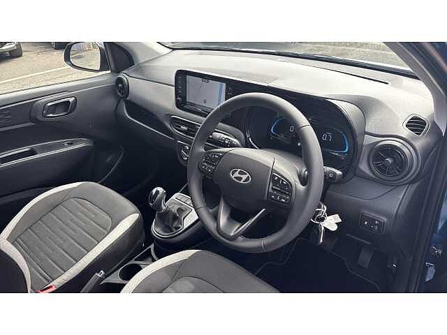 Hyundai I10 i10 5Dr HAT 1.0 MPi 63ps Advance NAV AU Vibrant Blue