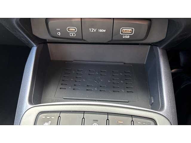 Hyundai i10 i10 5Dr HAT 1.2 MPi 79ps Premium NAV AU