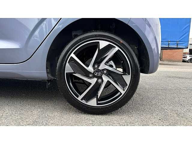 Hyundai I10 i10 5Dr HAT 1.2 MPi 79ps Premium NAV AU Meta Blue