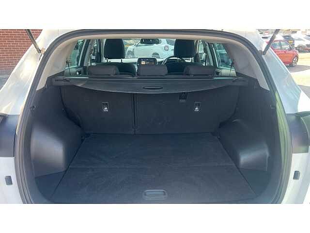 Hyundai TUCSON TUCSON 1.6 GDi SE Nav 5dr 2WD WHITE