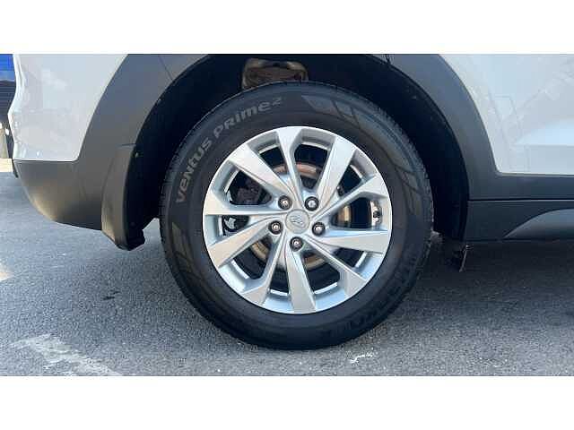 Hyundai TUCSON TUCSON 1.6 GDi SE Nav 5dr 2WD WHITE