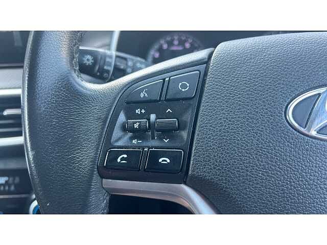 Hyundai TUCSON TUCSON 1.6 GDi SE Nav 5dr 2WD WHITE